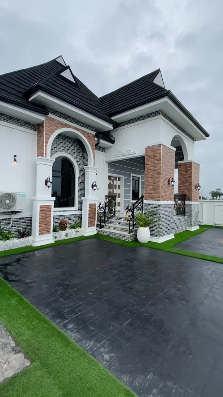 SOLD — Well-Built 4-Bedroom Bungalow — Airport Road, Benin City